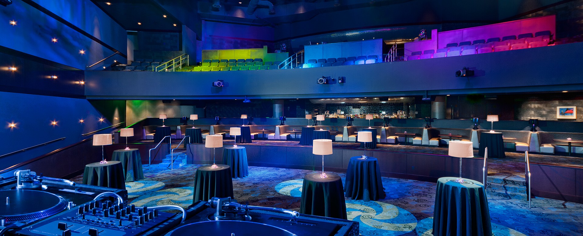 Talking Stick Resort - lounge